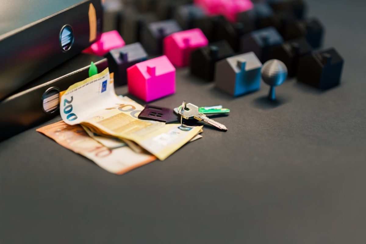 Comparer commissions et frais cachés des brokers