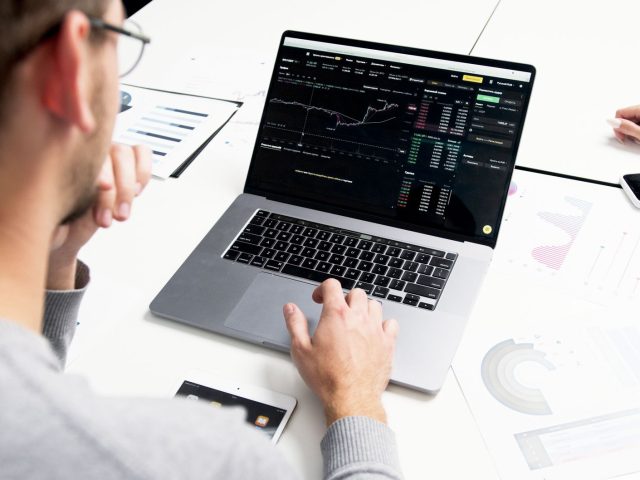 Optimisation des stratégies de trading en crypto avec Kryll.io